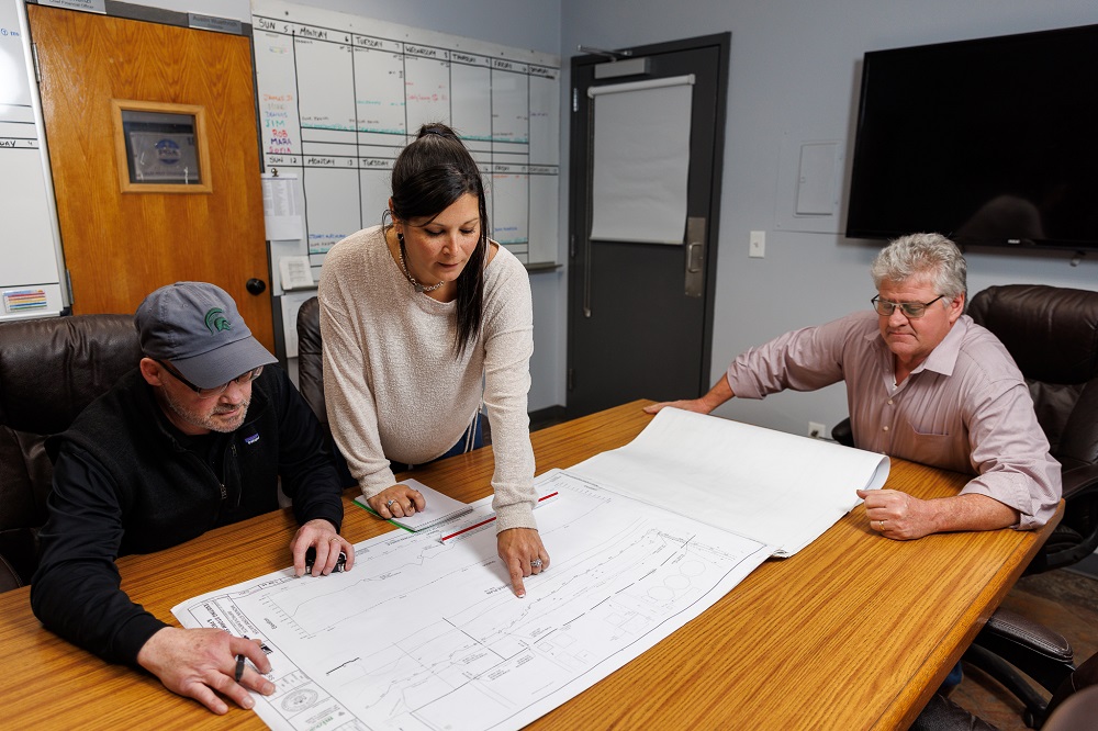 Consulting - Photo